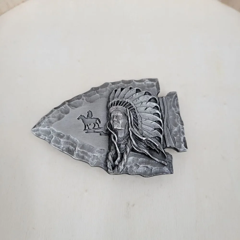 Siskiyou Buckle Co 80's Arrowhead Indian Chief Belt Buckle Silver Toned